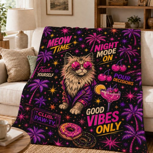Dungeon Crawler Carl Throw Blankets, Princess Donut Graphic Throw