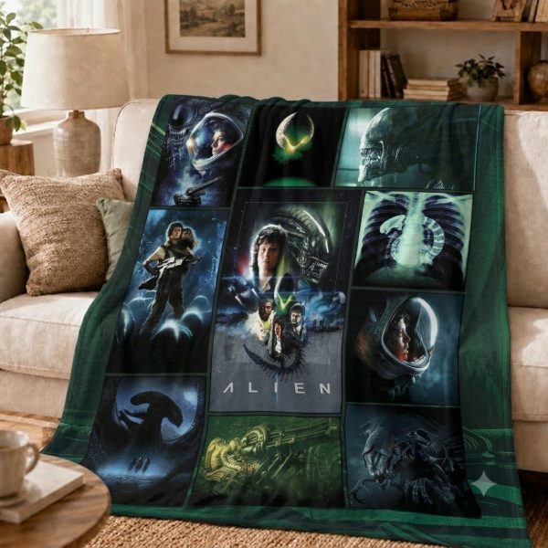 Alien Throw Blankets, Retro Sci-Fi Horror Art Throw
